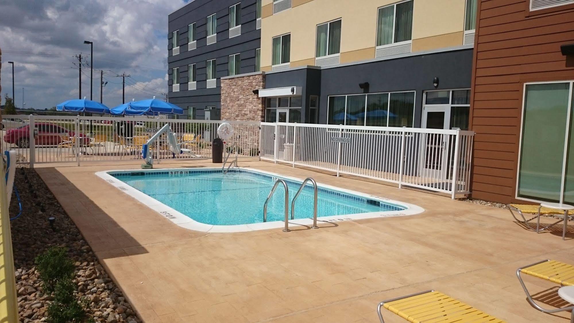 Fairfield Inn & Suites By Marriott Cuero Exterior foto